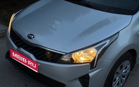 KIA Rio IV, 2020 год, 850 000 рублей, 3 фотография