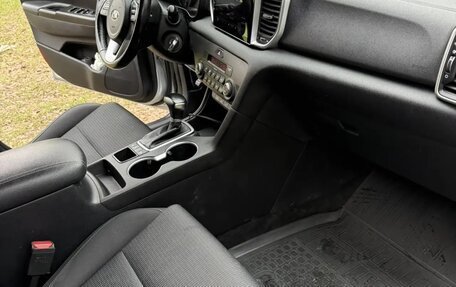 KIA Sportage IV рестайлинг, 2020 год, 2 180 000 рублей, 10 фотография