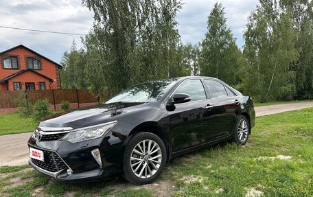 Toyota Camry, 2017 год, 2 500 000 рублей, 3 фотография