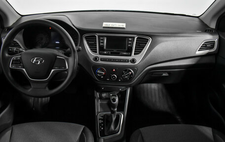 Hyundai Solaris II рестайлинг, 2022 год, 1 940 000 рублей, 13 фотография