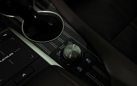 Lexus RX IV рестайлинг, 2021 год, 6 500 000 рублей, 22 фотография