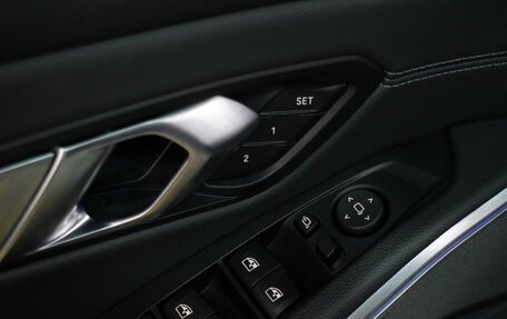 BMW 3 серия, 2019 год, 3 199 000 рублей, 15 фотография