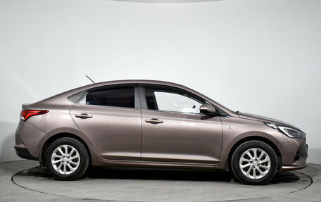 Hyundai Solaris II рестайлинг, 2021 год, 1 399 000 рублей, 4 фотография