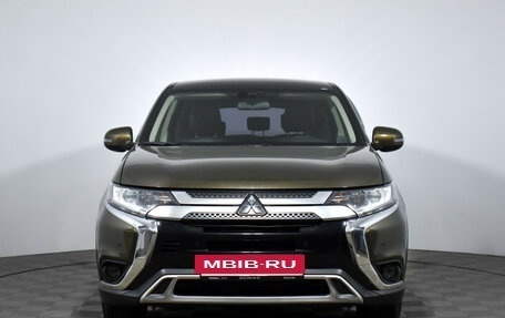 Mitsubishi Outlander III рестайлинг 3, 2020 год, 2 449 000 рублей, 2 фотография