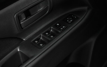 Mitsubishi Outlander III рестайлинг 3, 2020 год, 2 449 000 рублей, 10 фотография