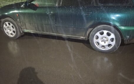 Audi A4, 1996 год, 340 000 рублей, 2 фотография