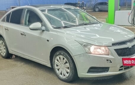 Chevrolet Cruze II, 2011 год, 345 000 рублей, 2 фотография