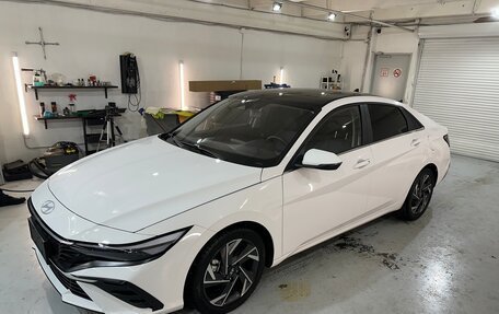 Hyundai Elantra, 2023 год, 2 050 000 рублей, 2 фотография