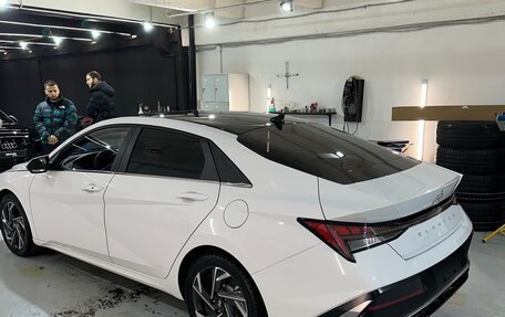 Hyundai Elantra, 2023 год, 2 050 000 рублей, 3 фотография