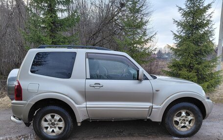 Mitsubishi Pajero III рестайлинг, 2003 год, 650 000 рублей, 3 фотография