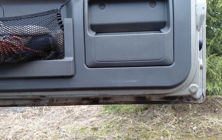 Mitsubishi Pajero III рестайлинг, 2003 год, 650 000 рублей, 20 фотография