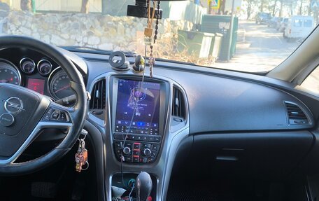 Opel Astra J, 2011 год, 770 000 рублей, 10 фотография