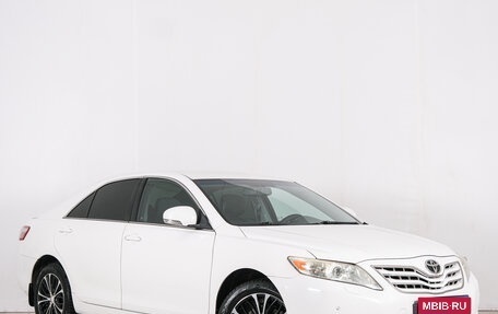 Toyota Camry, 2011 год, 1 299 000 рублей, 1 фотография
