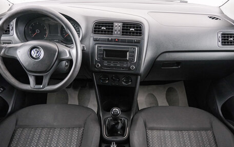 Volkswagen Polo VI (EU Market), 2018 год, 869 000 рублей, 11 фотография