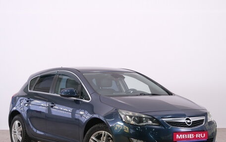 Opel Astra J, 2011 год, 779 000 рублей, 2 фотография