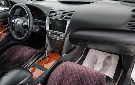 Toyota Camry, 2011 год, 1 299 000 рублей, 13 фотография