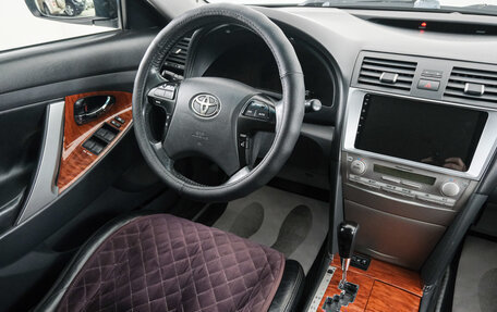 Toyota Camry, 2011 год, 1 299 000 рублей, 10 фотография