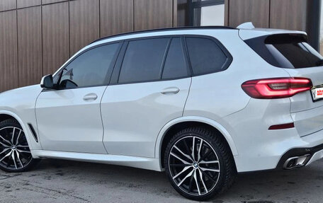 BMW X5, 2019 год, 5 850 000 рублей, 2 фотография
