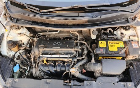 Hyundai Solaris II рестайлинг, 2012 год, 610 000 рублей, 17 фотография