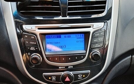 Hyundai Solaris II рестайлинг, 2012 год, 610 000 рублей, 15 фотография