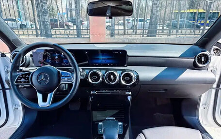 Mercedes-Benz A-Класс, 2023 год, 1 750 555 рублей, 9 фотография