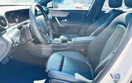 Mercedes-Benz A-Класс, 2023 год, 1 750 555 рублей, 8 фотография