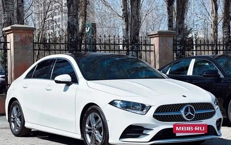 Mercedes-Benz A-Класс, 2023 год, 1 750 555 рублей, 3 фотография