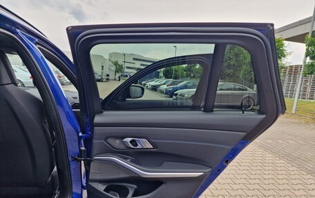 BMW 3 серия, 2020 год, 4 290 000 рублей, 34 фотография