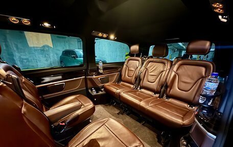 Mercedes-Benz V-Класс, 2018 год, 5 150 000 рублей, 6 фотография