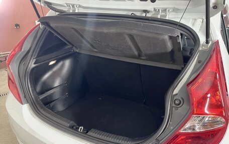 Hyundai Solaris II рестайлинг, 2011 год, 690 000 рублей, 5 фотография