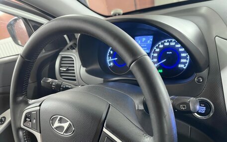 Hyundai Solaris II рестайлинг, 2011 год, 690 000 рублей, 14 фотография