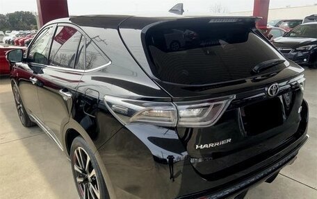Toyota Harrier, 2019 год, 2 356 000 рублей, 3 фотография