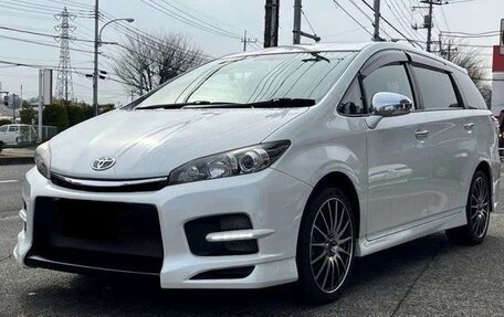 Toyota Wish II, 2017 год, 1 315 000 рублей, 1 фотография