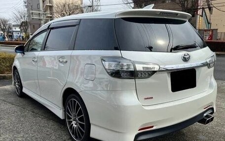 Toyota Wish II, 2017 год, 1 315 000 рублей, 2 фотография