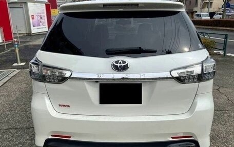 Toyota Wish II, 2017 год, 1 315 000 рублей, 3 фотография