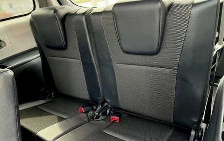 Toyota Wish II, 2017 год, 1 315 000 рублей, 17 фотография