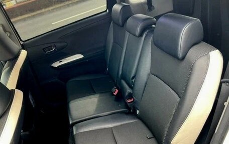 Toyota Wish II, 2017 год, 1 315 000 рублей, 16 фотография