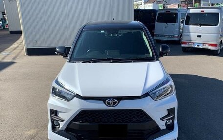 Toyota Raize I, 2023 год, 1 339 000 рублей, 3 фотография