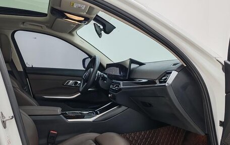 BMW 3 серия, 2022 год, 2 900 000 рублей, 11 фотография