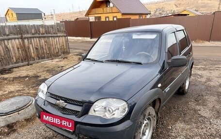 Chevrolet Niva I рестайлинг, 2011 год, 560 000 рублей, 6 фотография