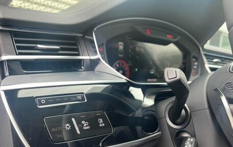 Audi A8, 2025 год, 10 866 077 рублей, 13 фотография