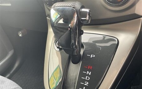 Toyota Rush II, 2016 год, 989 000 рублей, 12 фотография