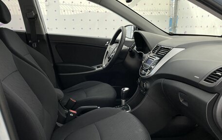 Hyundai Solaris II рестайлинг, 2012 год, 720 000 рублей, 12 фотография
