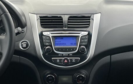 Hyundai Solaris II рестайлинг, 2012 год, 720 000 рублей, 17 фотография