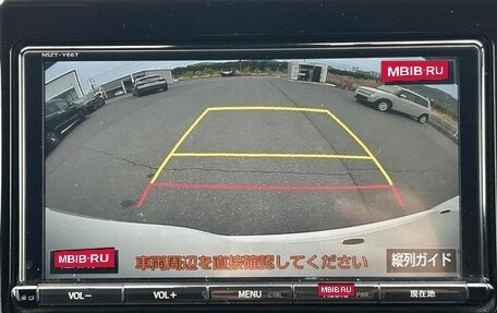 Toyota Noah III, 2021 год, 2 113 000 рублей, 12 фотография