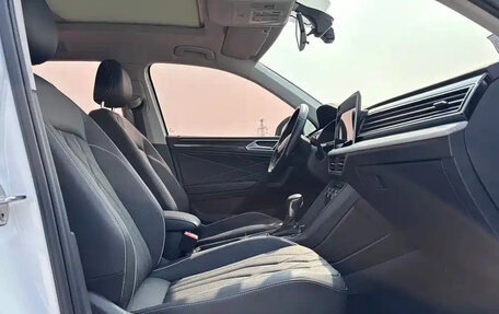 Volkswagen Tiguan II, 2023 год, 2 800 001 рублей, 17 фотография