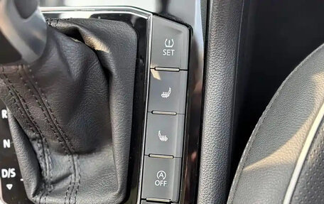 Volkswagen Tiguan II, 2023 год, 2 800 001 рублей, 16 фотография