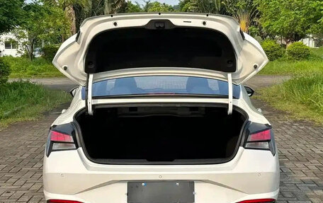 Hyundai Elantra, 2022 год, 1 250 003 рублей, 11 фотография