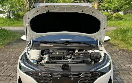 Hyundai Elantra, 2022 год, 1 250 003 рублей, 20 фотография