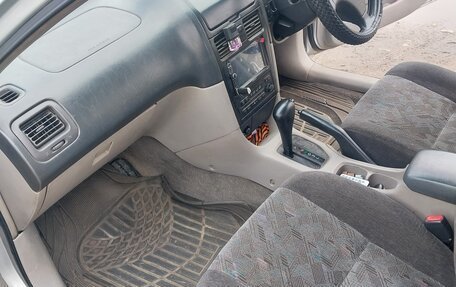 Toyota Caldina, 1999 год, 550 000 рублей, 3 фотография